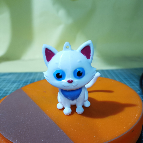 3d printed cat keychain – white | cute cat key ring for cat lovers & gifts